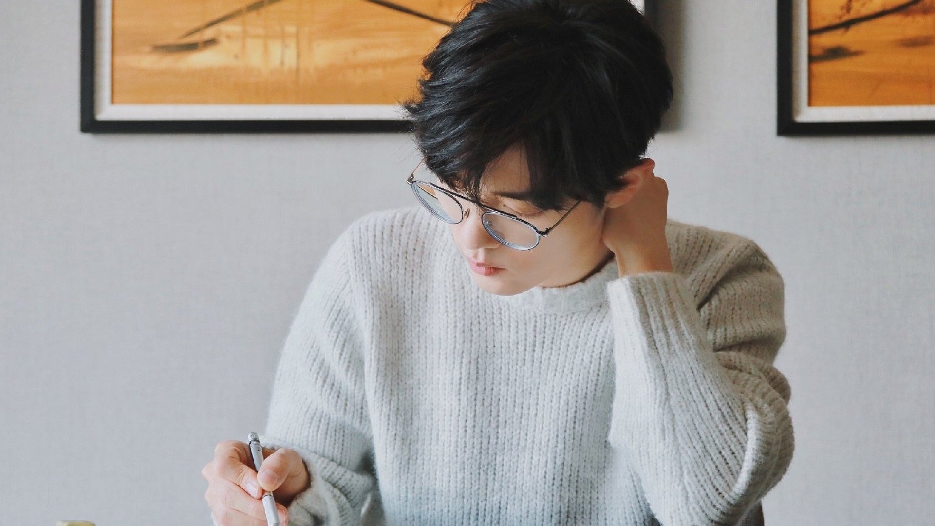 开云网页版-边路球员是否更依赖中场支援形成有效冲击，边路传中最好的球员