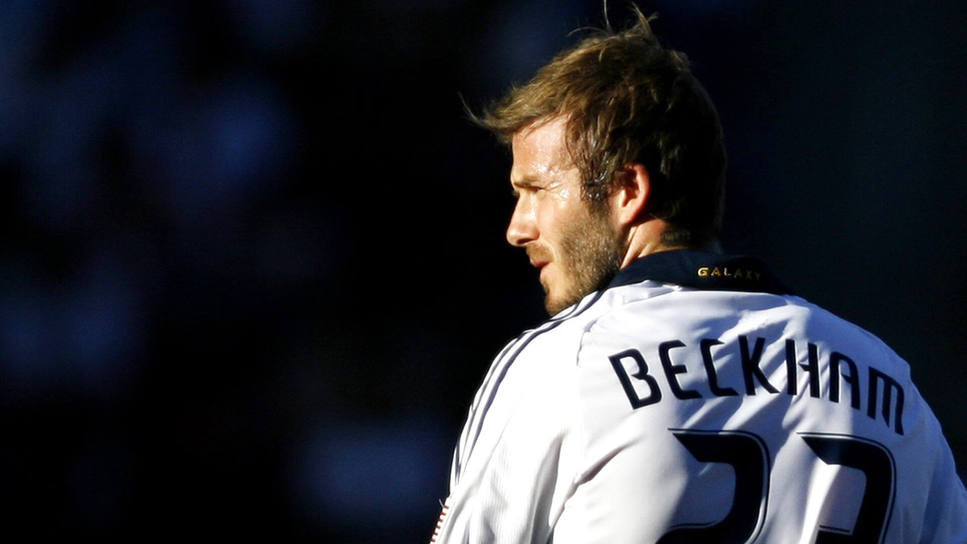 中国足球国际交流日益频繁，合作项目丰富多彩，国际足联中国